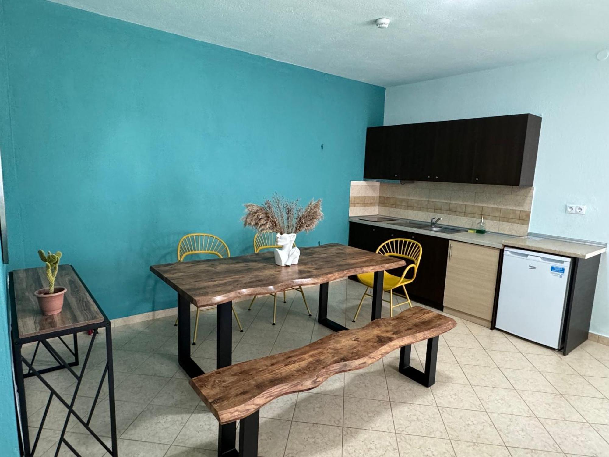Apartment Blue Horizon Studios